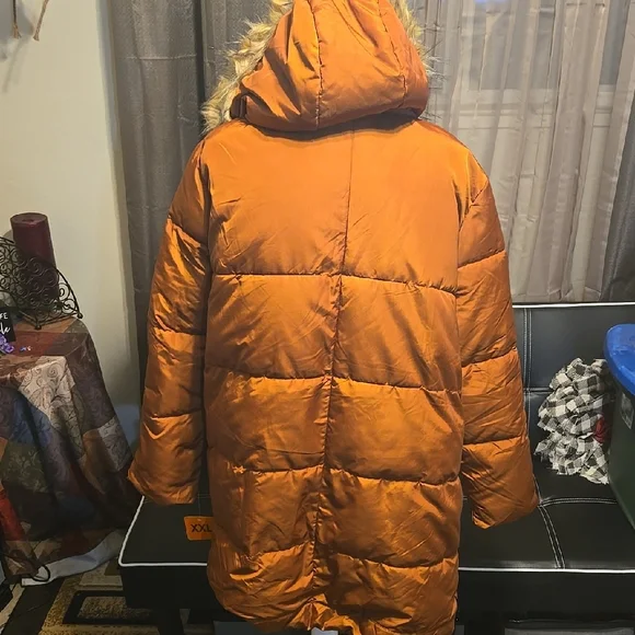 NWT Warm Orange Puffer Jacket with Fur Hood - Picture 4 of 5